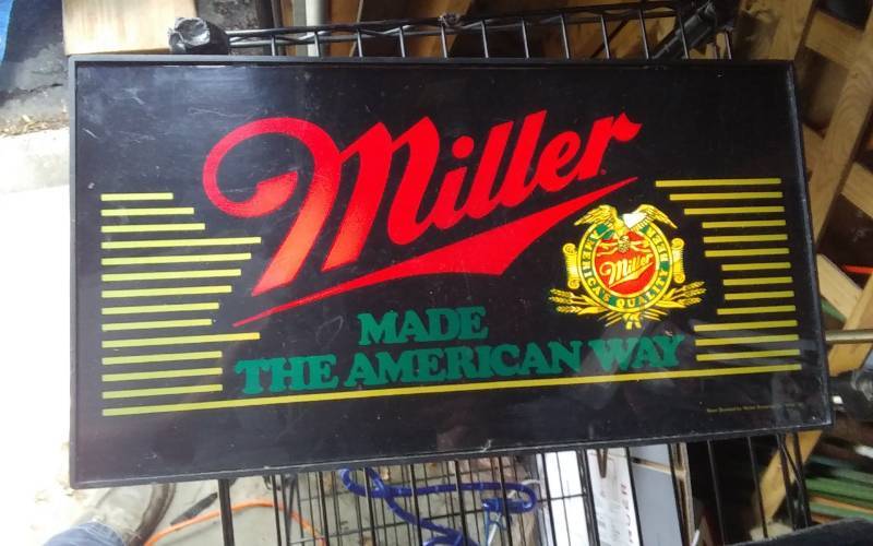 lot 4 image: Lighted Miller Sign (Plastic) 9x14