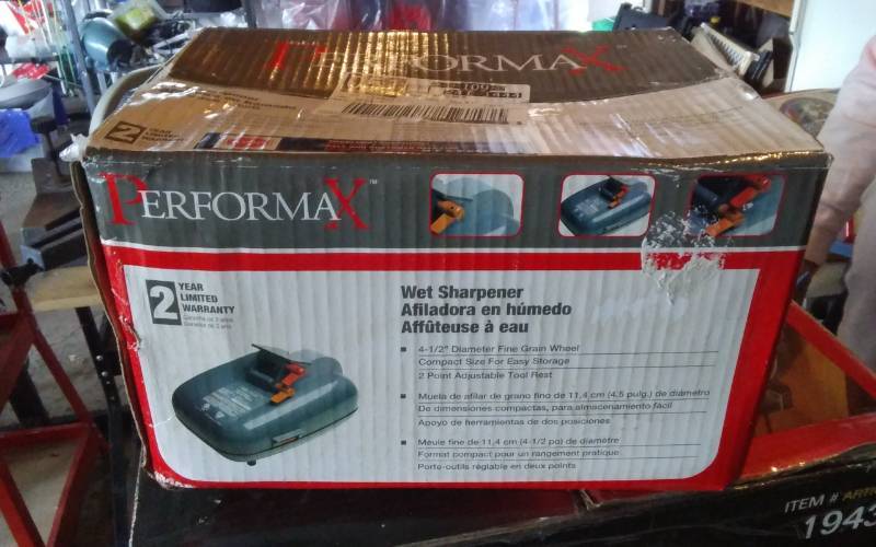 lot 8 image: NIB Performax Wet Sharpener