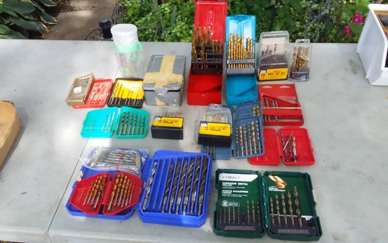 lot 33 image: Large Assortment Of Drill Bits & Indexes
