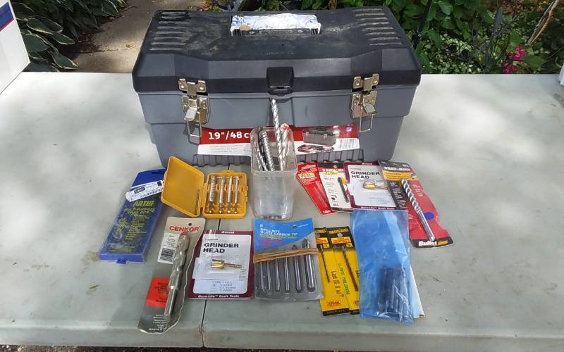lot 38 image: Tool Box & Masonary Glass & Tile Drill Bits (Many New)