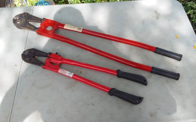 lot 43 image: 2-Bolt Cutters 24, 36 Inches