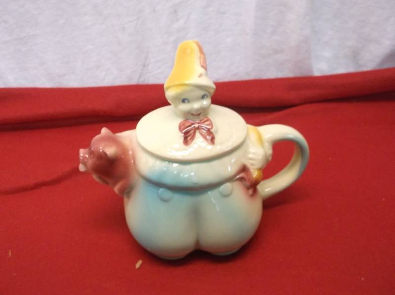 lot 40 image: AntiqueVintage