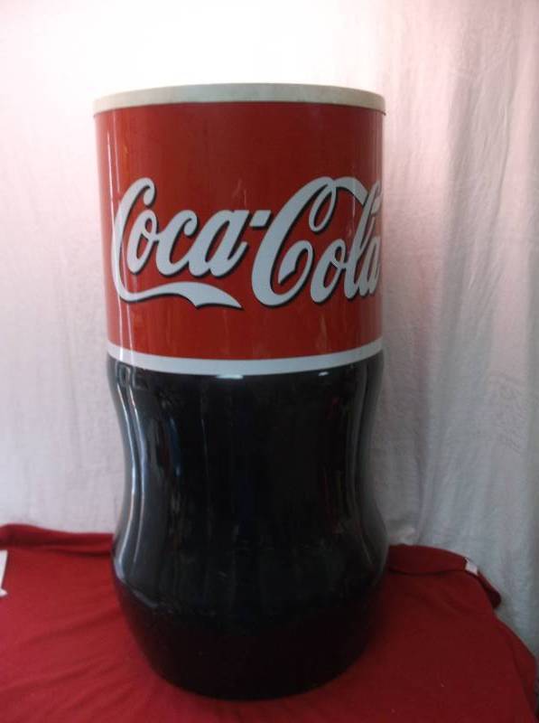 lot 72 image: Collectible