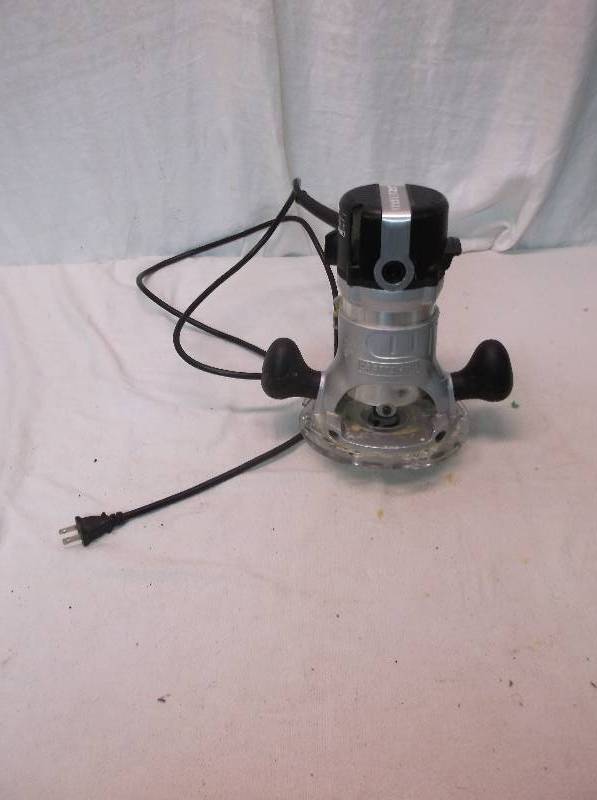 lot 77 image: Craftsman