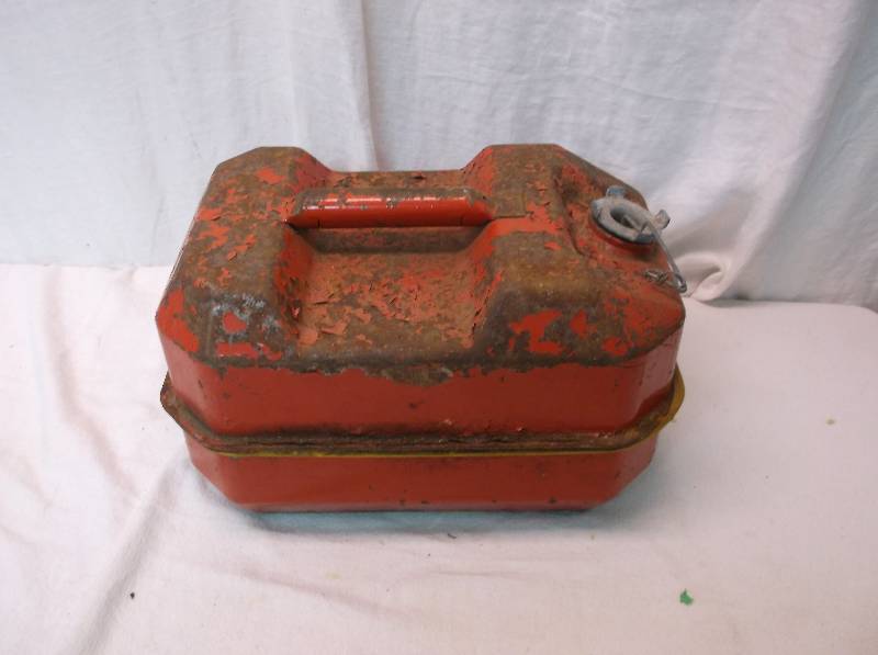 lot 82 image: Vintage