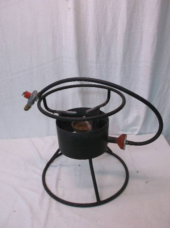 lot 86 image: Turkey Fryer