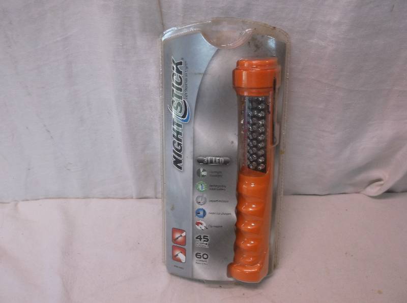 lot 95 image: Night Stick