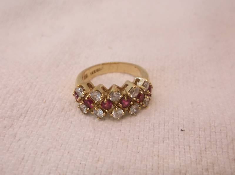 lot 118 image: Dinner Ring