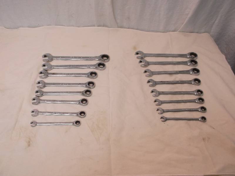 lot 121 image: Craftsman