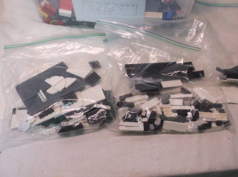 lot 136 image: Legos