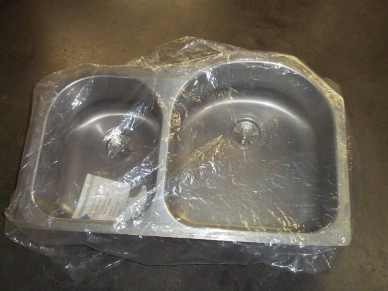 lot 12 image: Stainless Steel Kitchen Sink