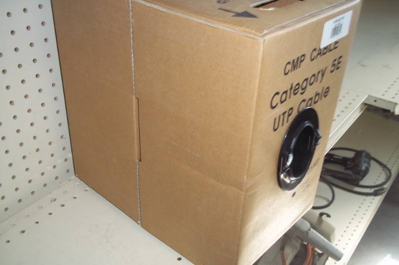 lot 32 image: 1000 Category 5E Cable