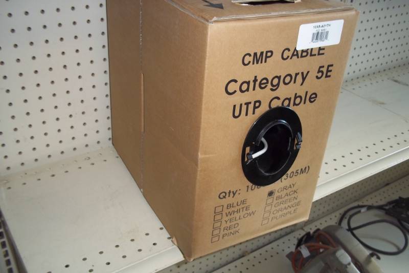 lot 33 image: 1000 Category 5E Cable