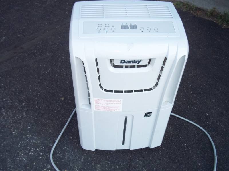 lot 51 image: Danby Dehumidifier