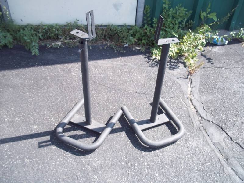 lot 71 image: Pair of Speaker Stands
