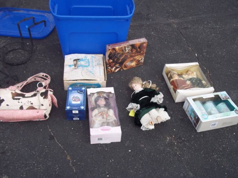 lot 115 image: Dolls, Glassware, Purse, Tub, plant stands and candles