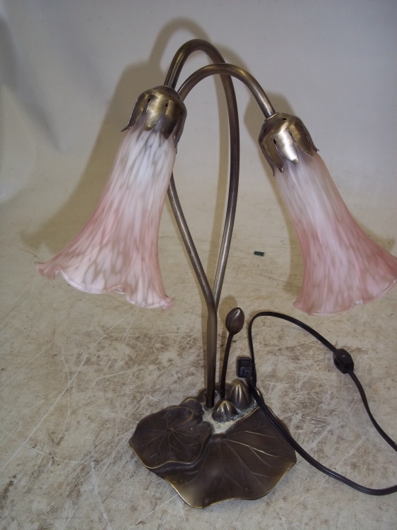 lot 89 image: Flower Lamp