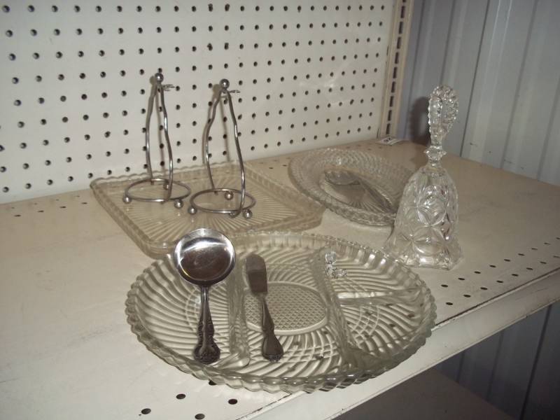 lot 90 image: Vintage Glassware and utensils