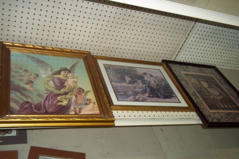 lot 116 image: 3 Vintage Framed Prints