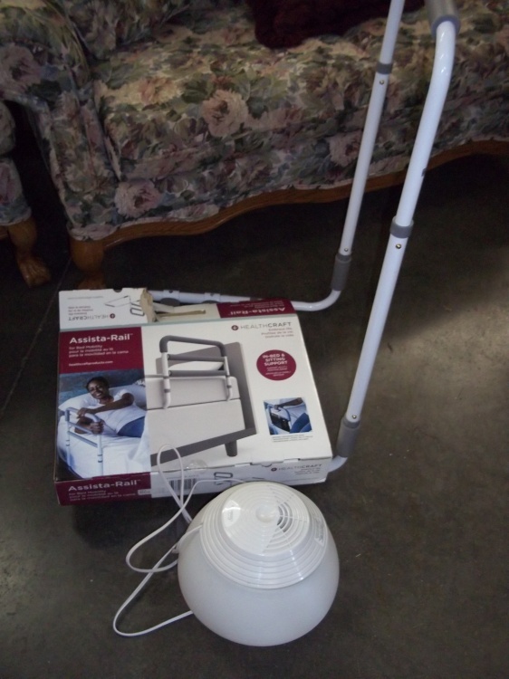 lot 132 image: Assist-Rail Bed Bar and Humidifier