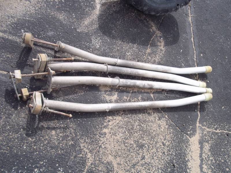 lot 150 image: 4 Boat Lift Guideons