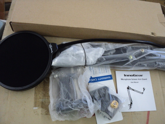 Microphone Scissor Arm Stand...