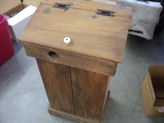 wood cabinet with 2 compartments - ...
