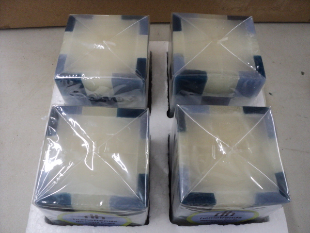 2 cases of Hometrends candles - 24 ...