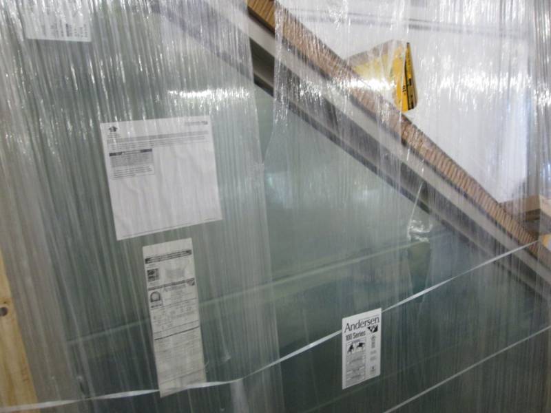 lot 3 image: Andersen Windows 100 Series Window ...