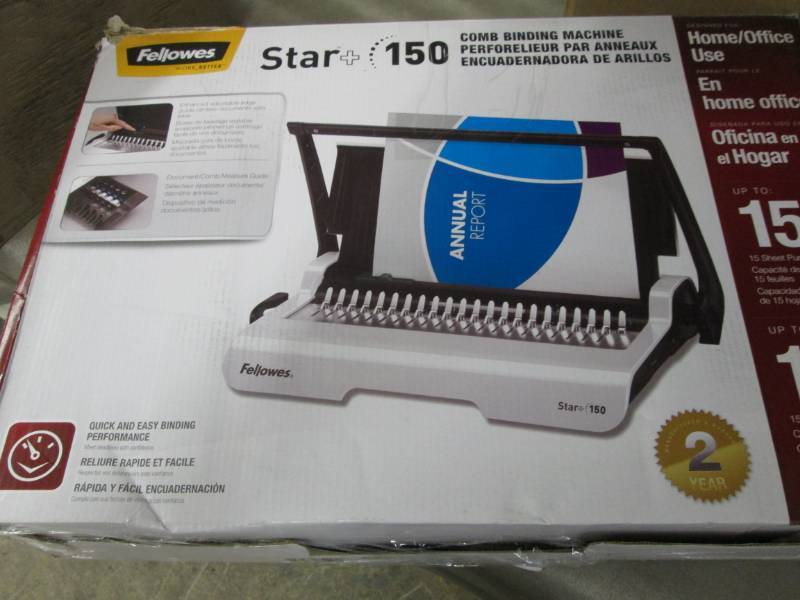 lot 34 image: Fellowes Binding Machine Star Comb...