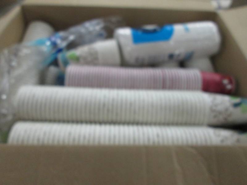 lot 45 image: Dixie 12 oz Coffee Cups, 10 oz cups...