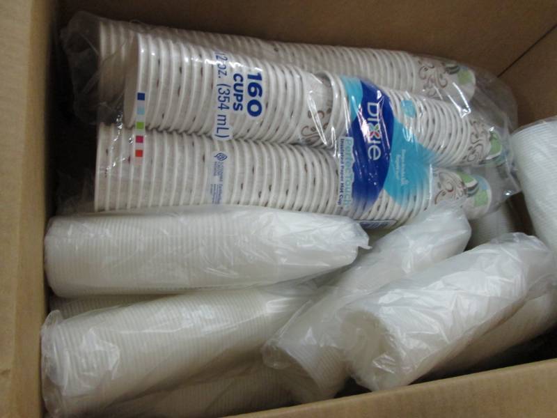 lot 72 image: Dixie Perfect Touch Coffee Haze Hot...