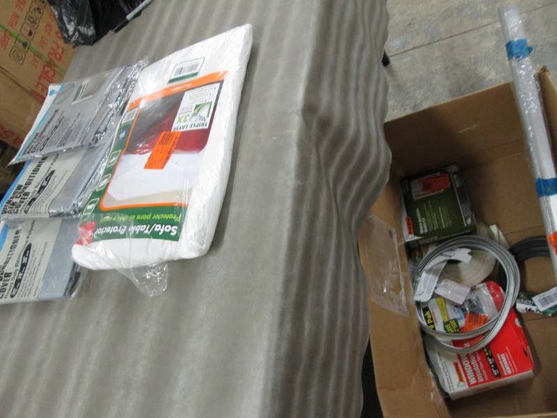 lot 169 image: Air Conditioner Covers, Window Insu...