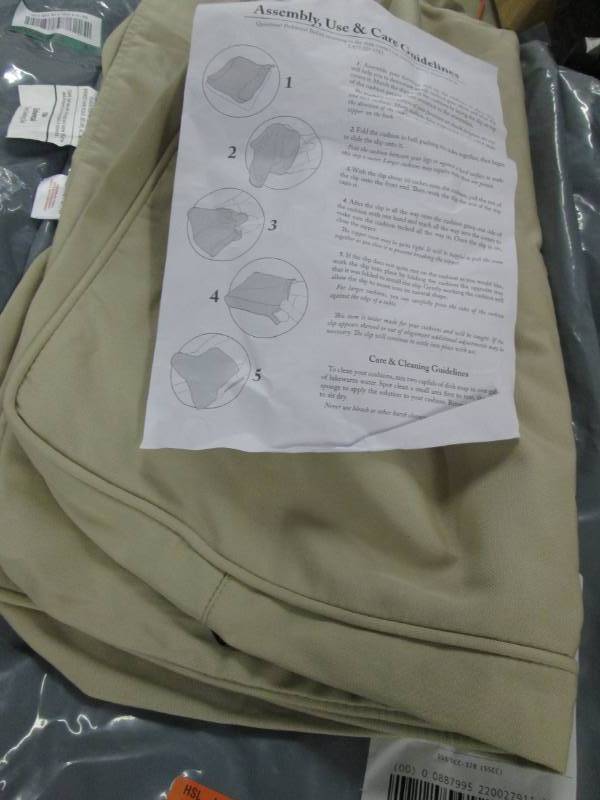 lot 194 image: Lot of 4  Plantation Patterns Sunbr...