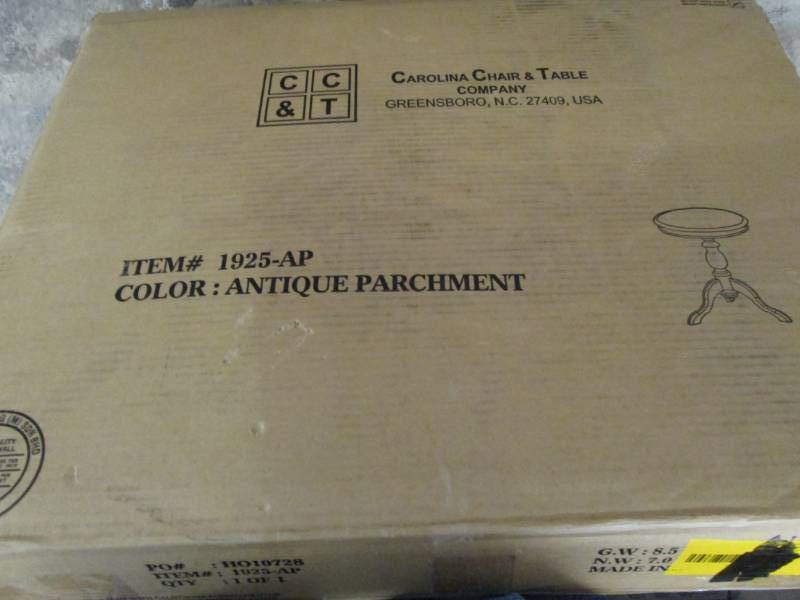 lot 225 image: Carolina Cottage Gilda Antique Ivor...