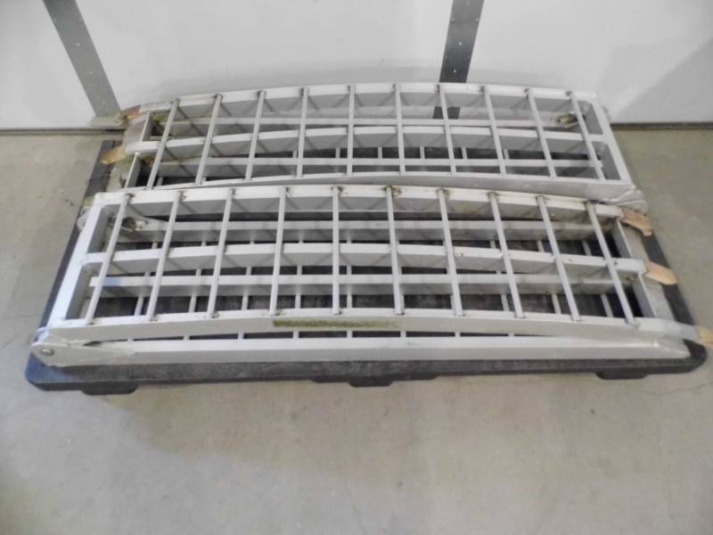 Folding Vehicle Ramps