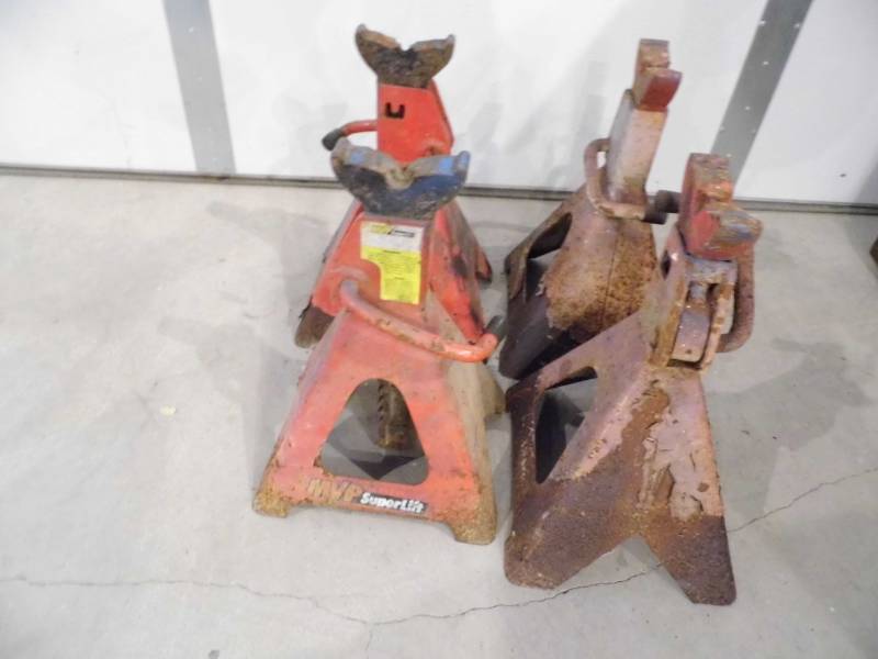 Lot of 4 Jack Stands