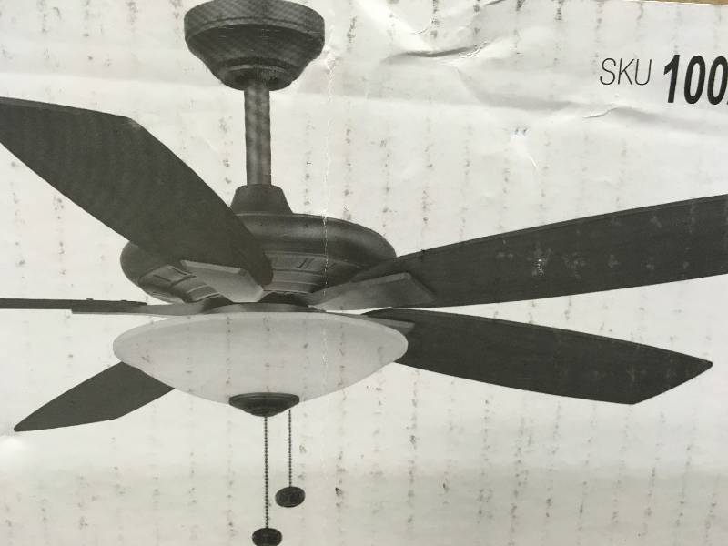 lot 49 image: Hampton Bay 14601 Menage 52 Integrated LED Indoor Ceiling Fan  in Good Condition