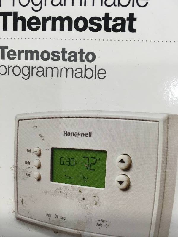 lot 89 image: Honeywell Thermostat open pkg in like new condition
