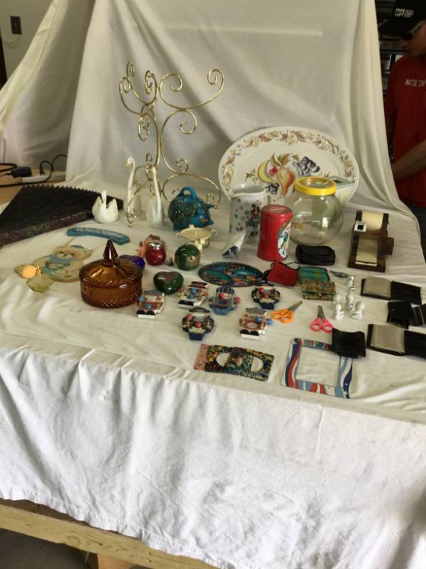 lot 2 image: House hold Items - Giant Fan, Candy Jar, Door Knockers, Swan, Avon, Air Scents