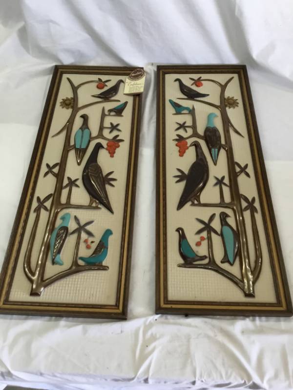 lot 7 image: 2 - Ideal Original - wall Decor - Hand Crafted with Tags