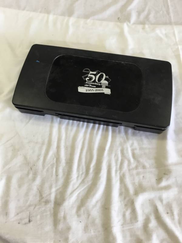 lot 144 image: 50th anniversary Knife set - Fleet Farm