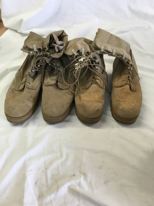 lot 29 image: 2 Pairs of Female Combat Boots size 9 - Vibram
