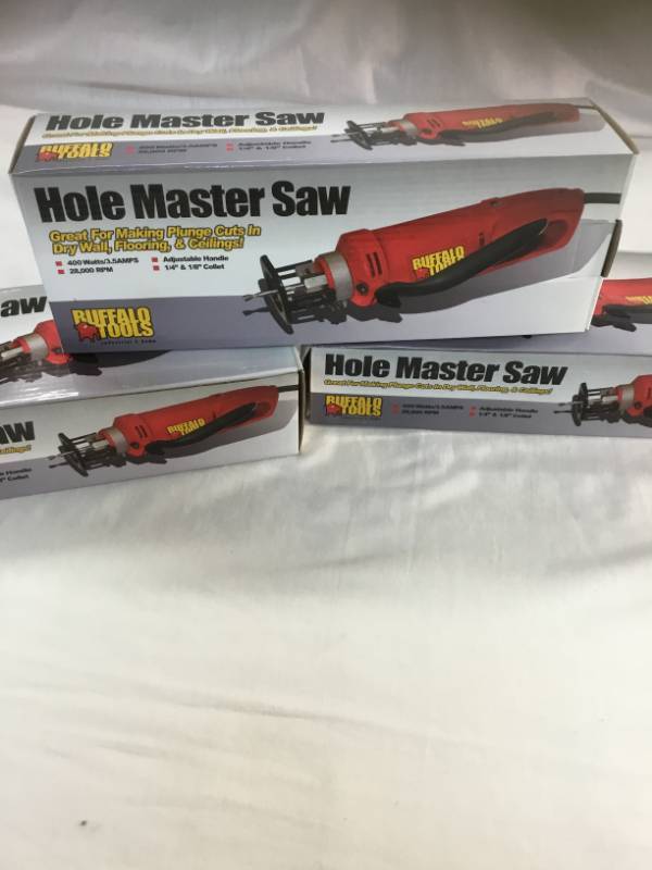 lot 41 image: New - 3 Hole Master Saws