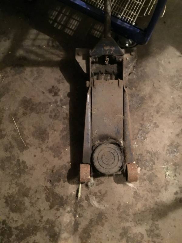 lot 75 image: Jack - 2 ton - Used