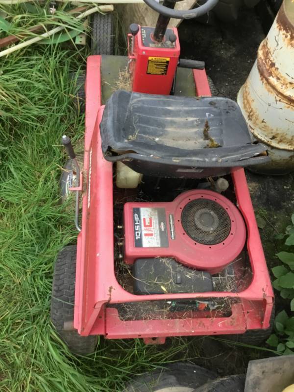 lot 77 image: Yard Machines MTD 10.5 HP - For Parts