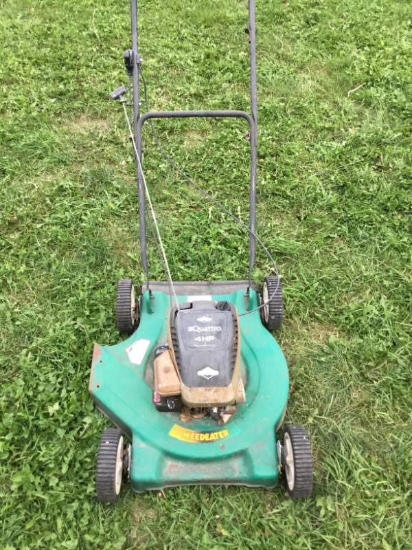 lot 78 image: Quattro - 4 hp Weed Eater Mower - Briggs and Straton - For Parts
