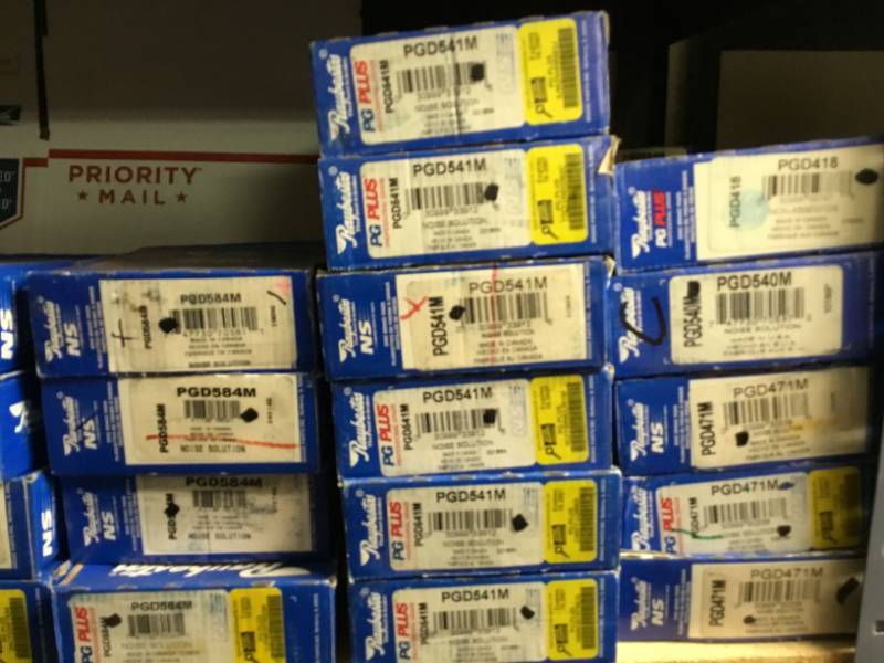 lot 128 image: Large Assortment of Raybestos Break Pads  (see Pictures)