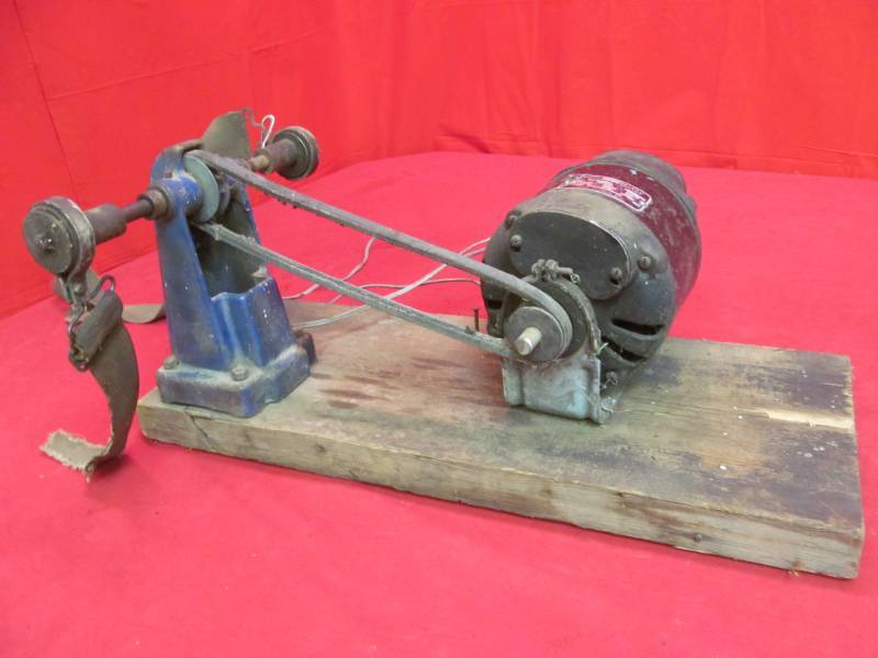 lot 59 image: Delco motor with pulley
