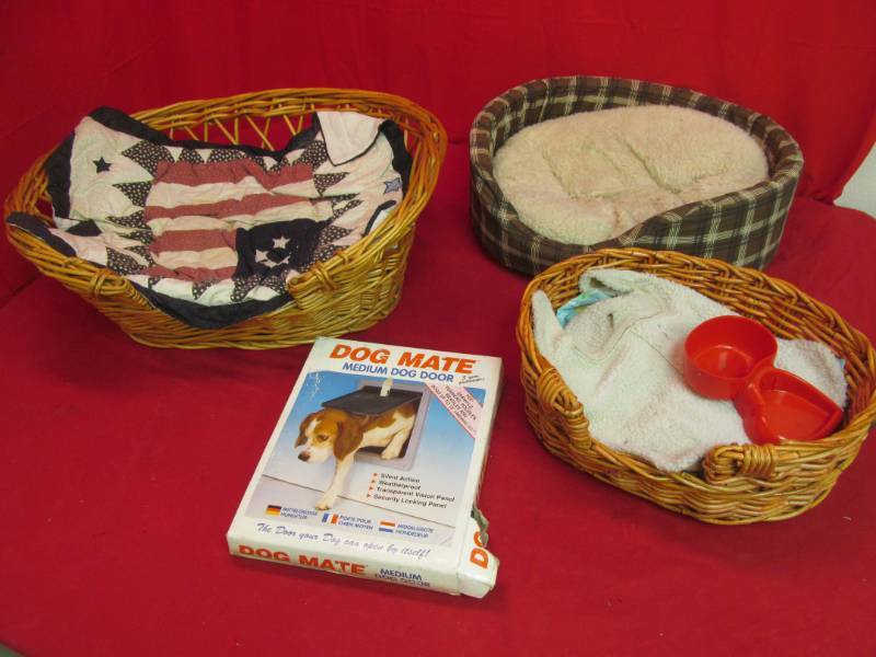 lot 72 image: pet lot